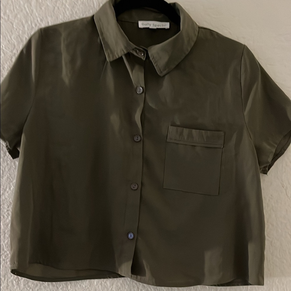 Green Cropped Button Up Shirt
